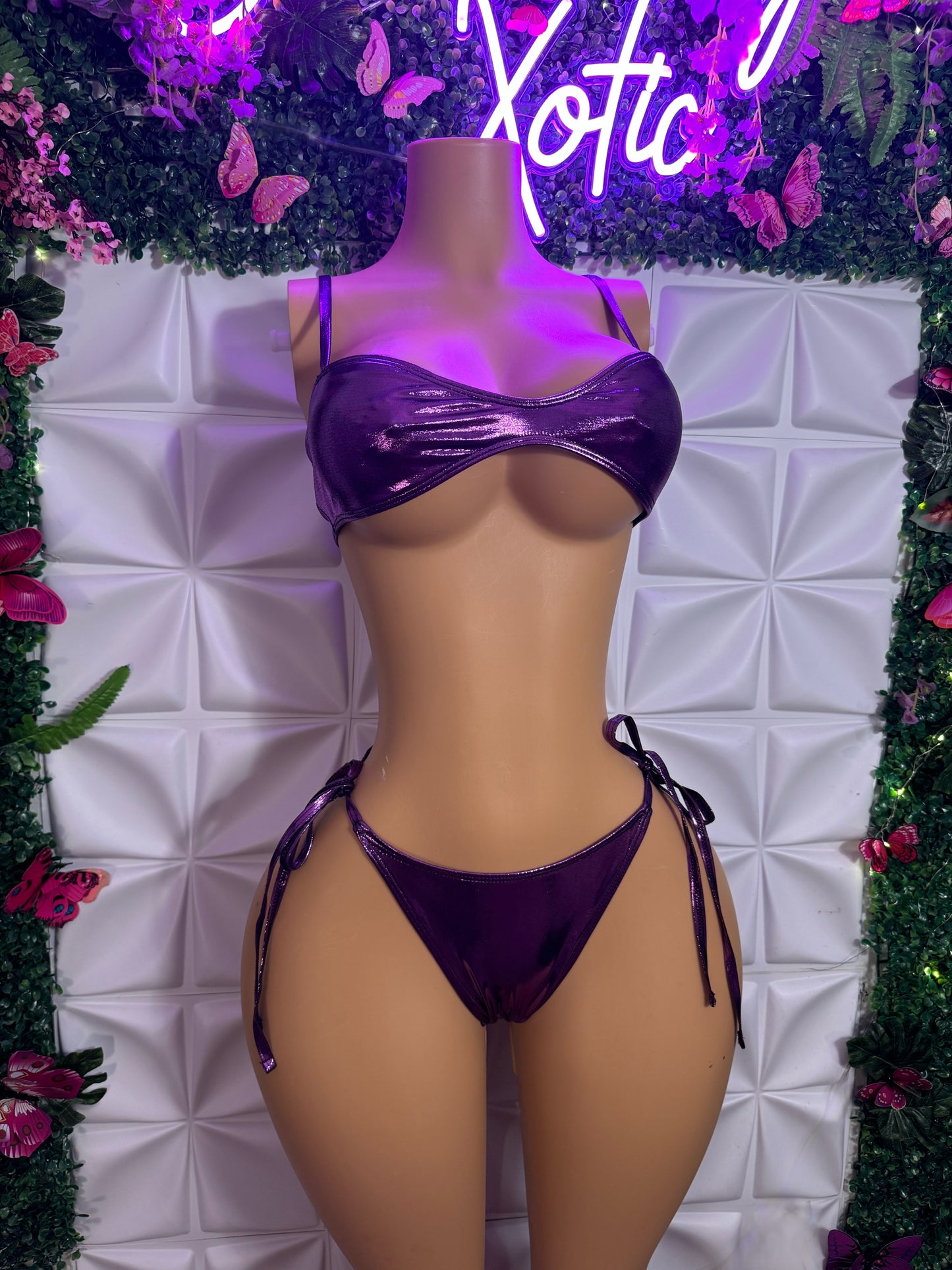 Mariah Lynn — Glossy Metallic Bikini