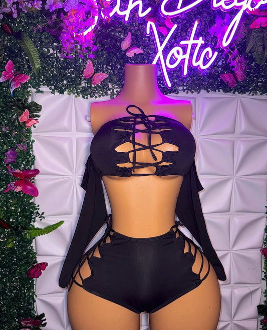 Mona Leo Off Shoulder 2 Piece Set