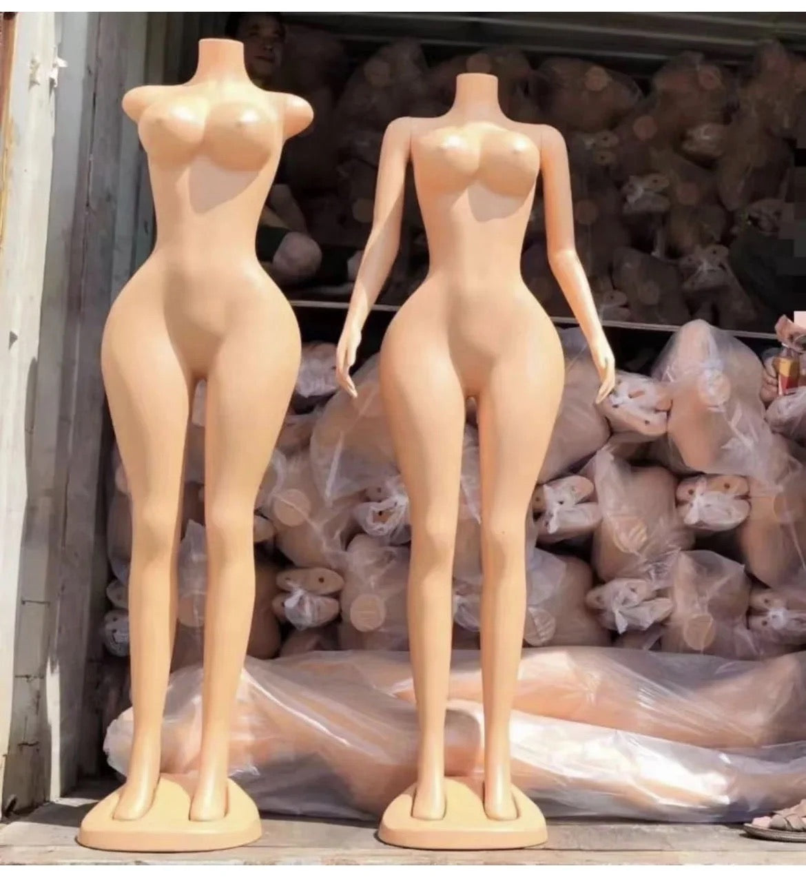 BBL Mannequin 5-9 day shipping US only.
