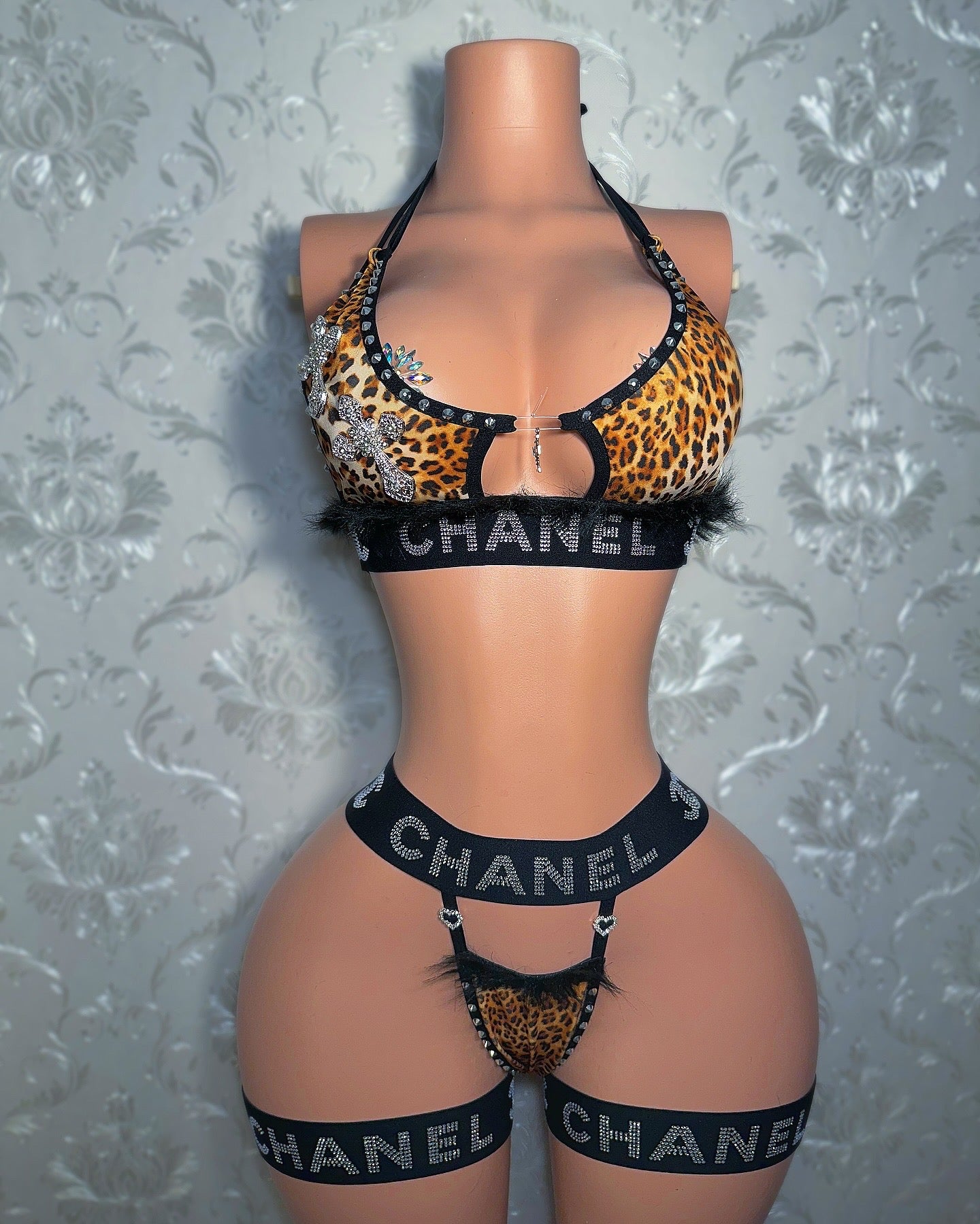 Illegal Leopard — 4 Piece Set with Fur and Thigh Garters