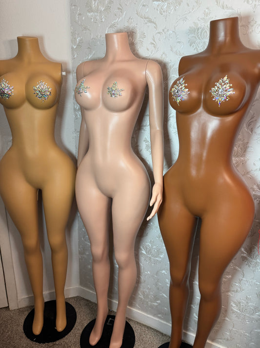 BBL Mannequin 5-9 day shipping US only.