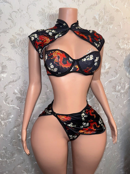 Dragon Slayer 4 Piece Geisha Set