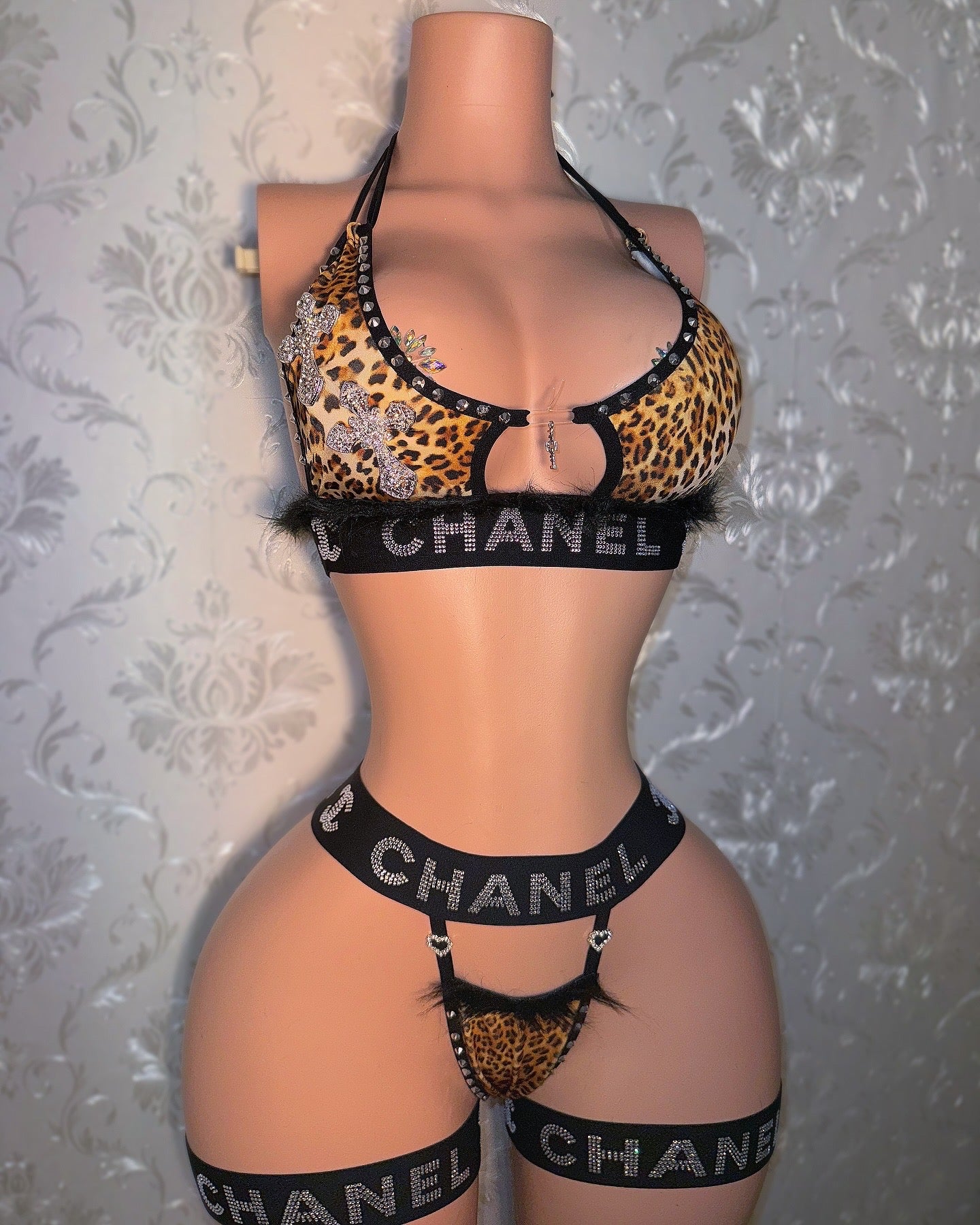 Illegal Leopard — 4 Piece Set with Fur and Thigh Garters
