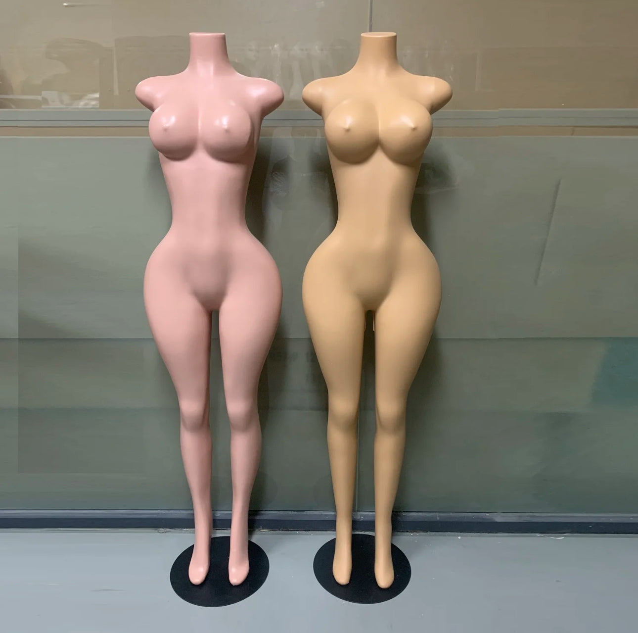 BBL Mannequin 5-9 day shipping US only.