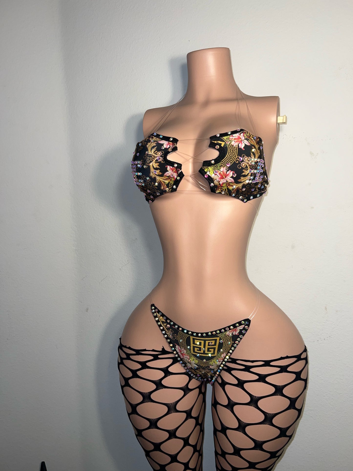 Vixen 2 Piece Optional Cutoff Fishnets