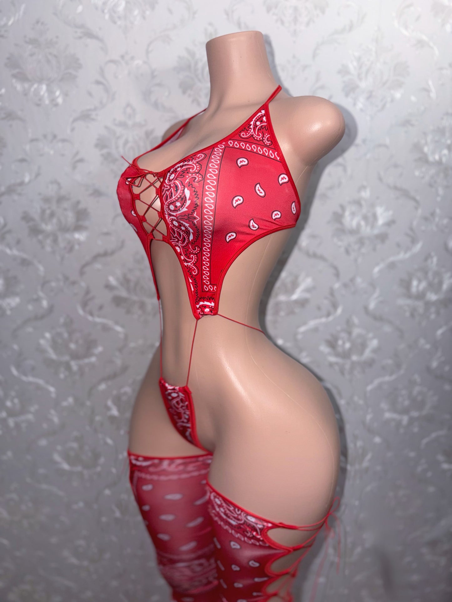 Don Diva Bandana Slingshot and Leg Covers
