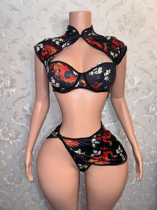 Dragon Slayer 4 Piece Geisha Set [RESTOCK 10/13]